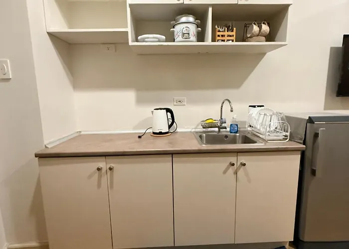 Minimalist 1 Bedroom Unit Apartahotel *